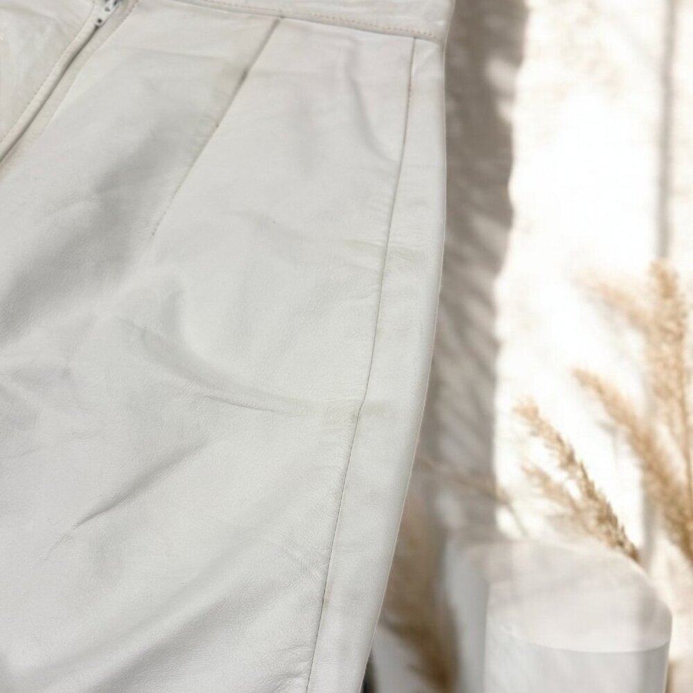 Vintage Wilson's Ivory Genuine Leather Mini Skirt Size 6 High Waist - Picture 9 of 10
